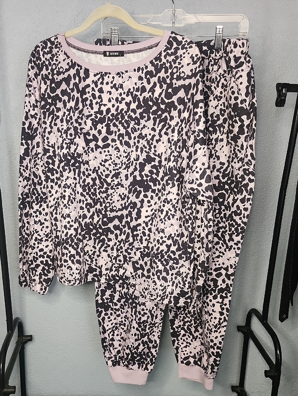 VioletAnimal Print Lounge Pants & Top Set